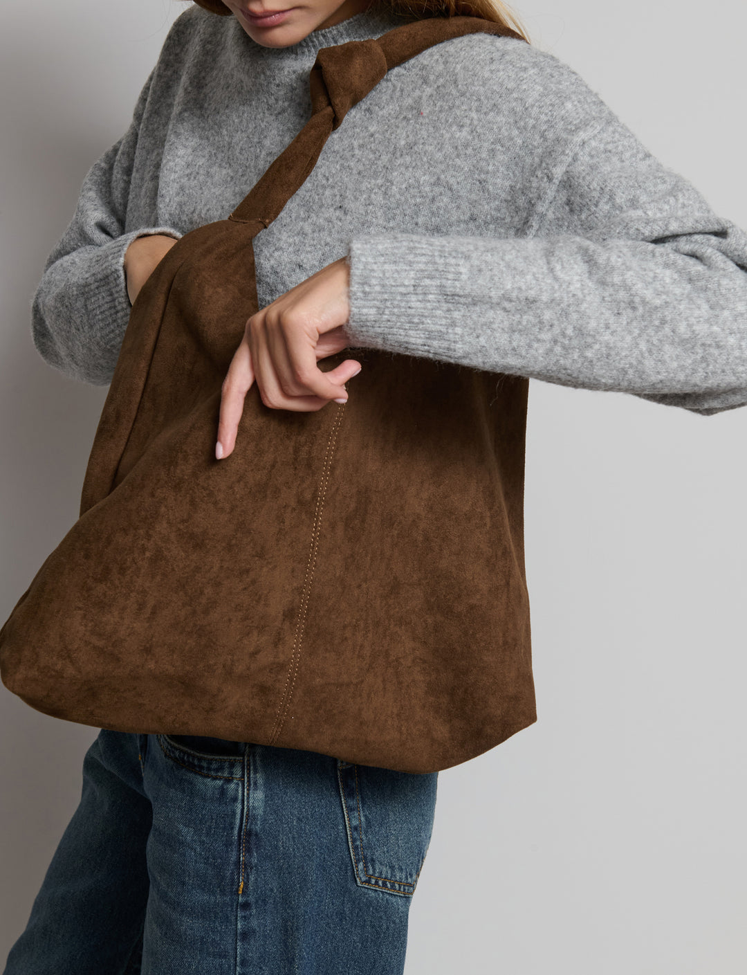 Tote bag in suede