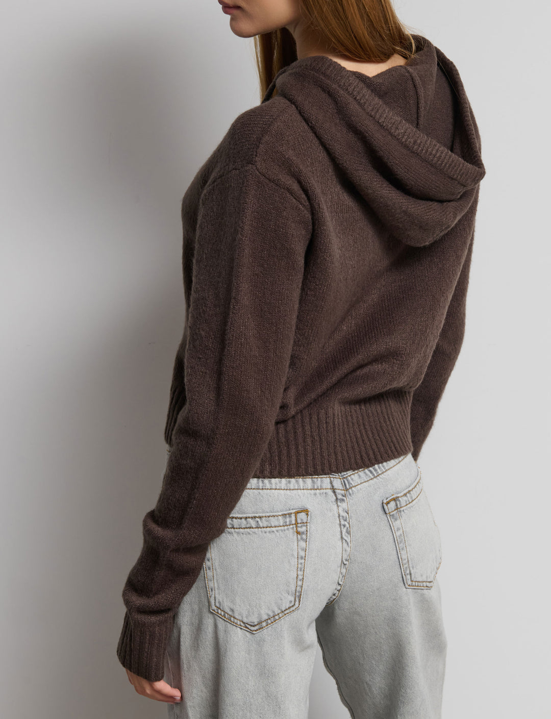 Maglione con cappuccio