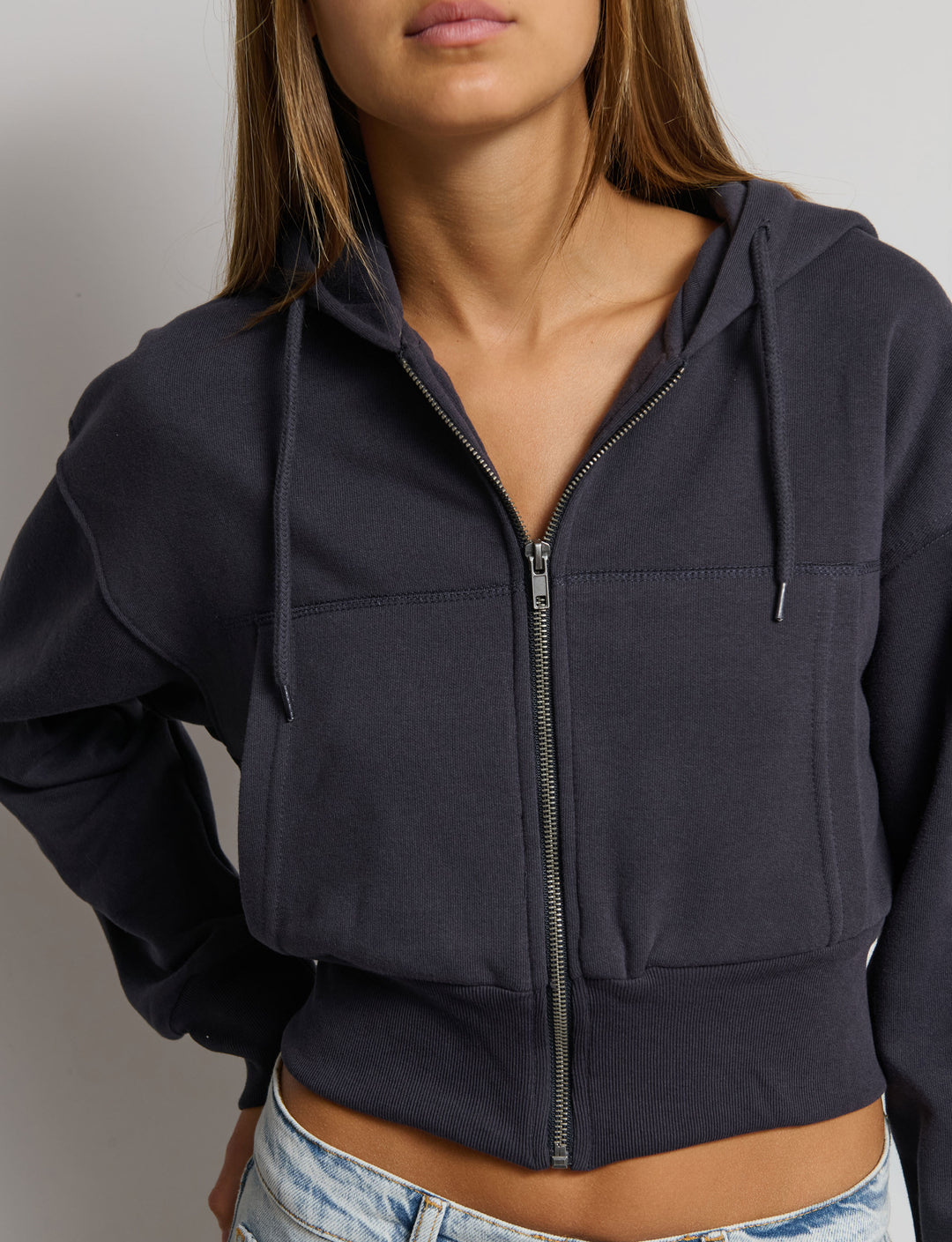 Felpa con cappuccio crop