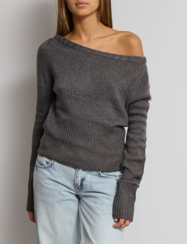 Maglia con spalle scoperte