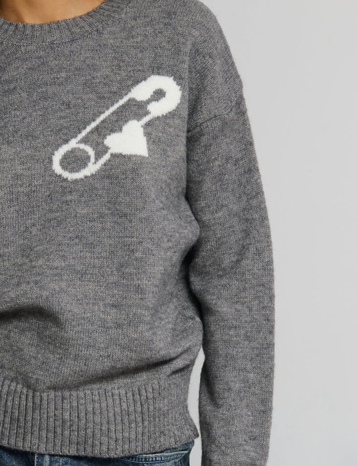 Maglione intarsio spilla con cuore