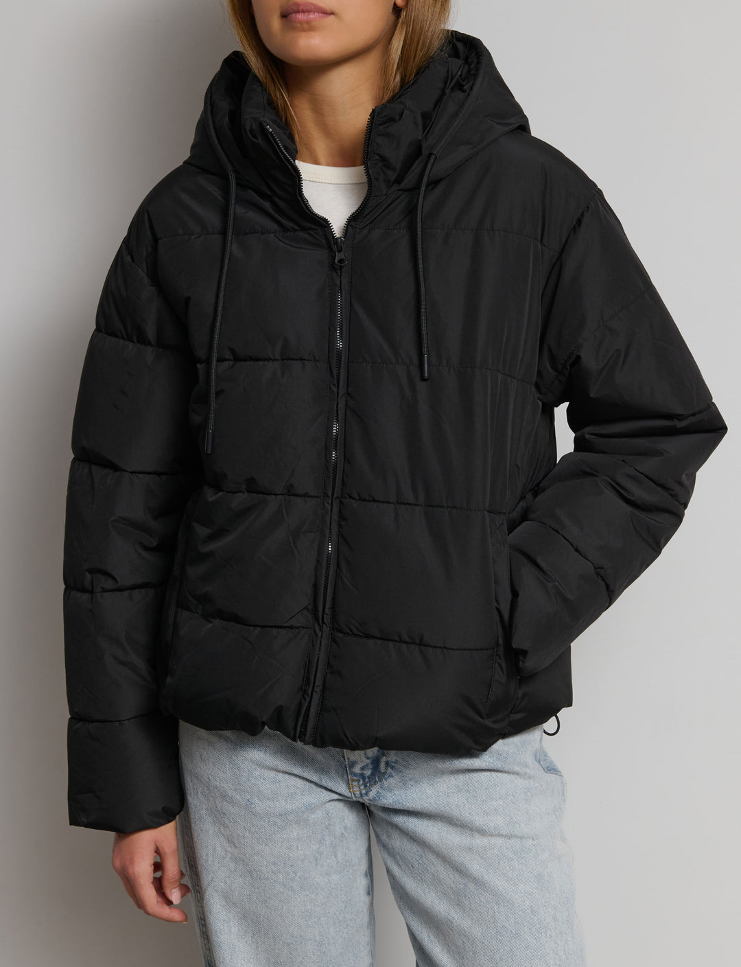 Piumino con cappuccio