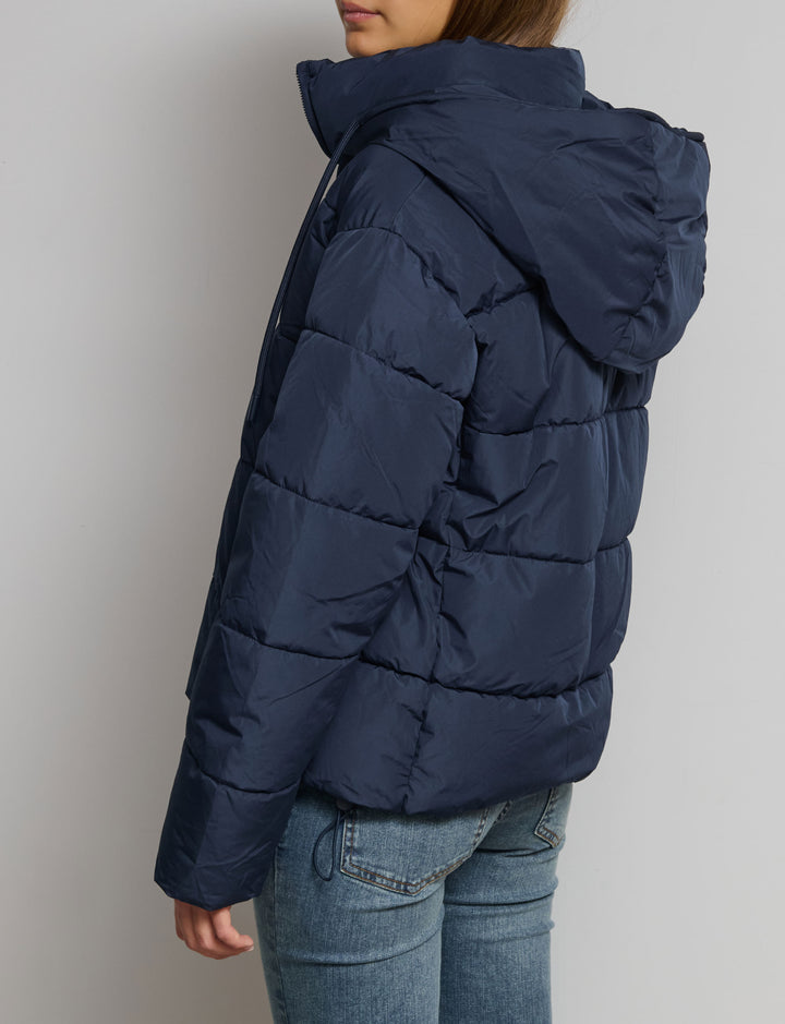 Piumino con cappuccio