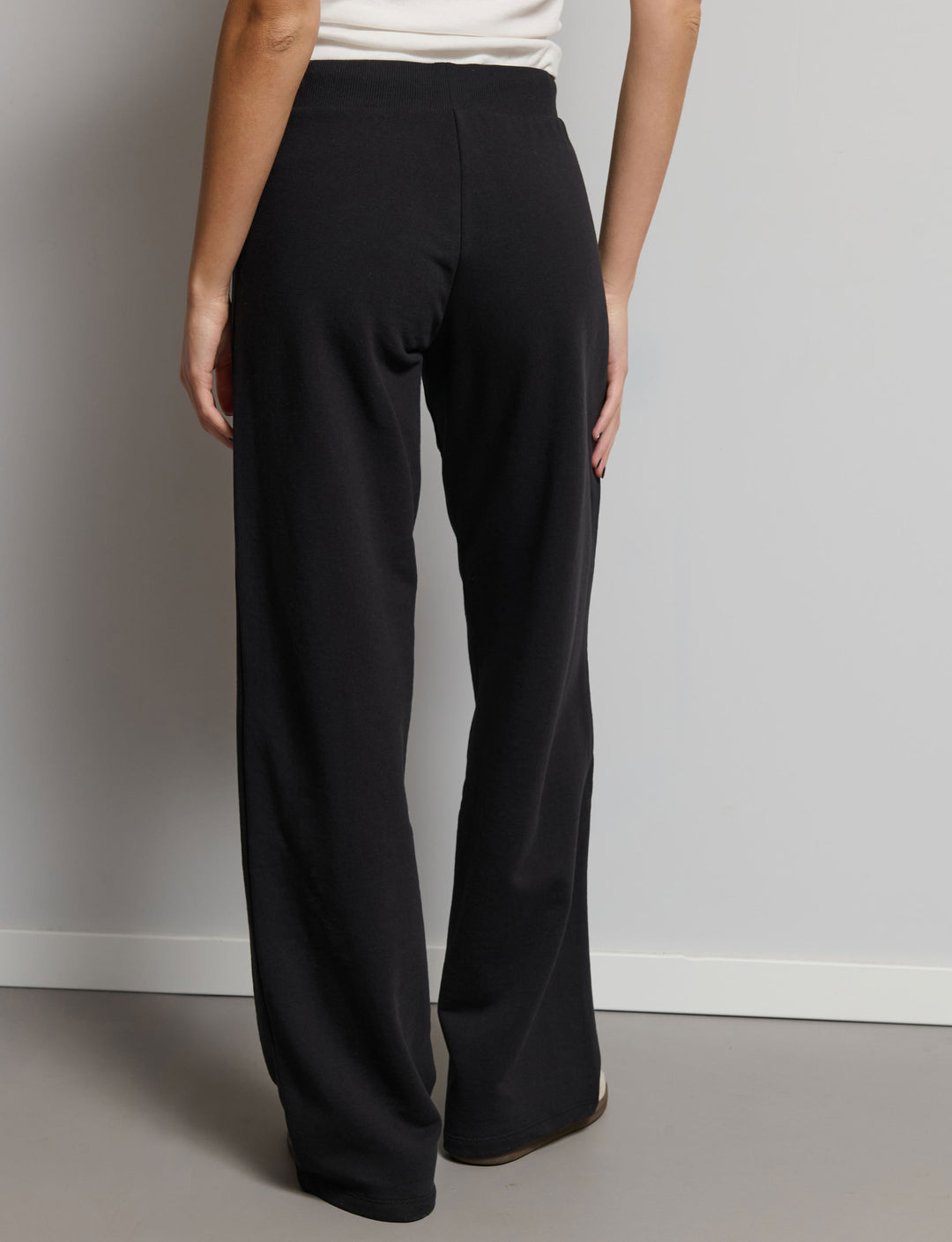 Pantalone tuta dritto