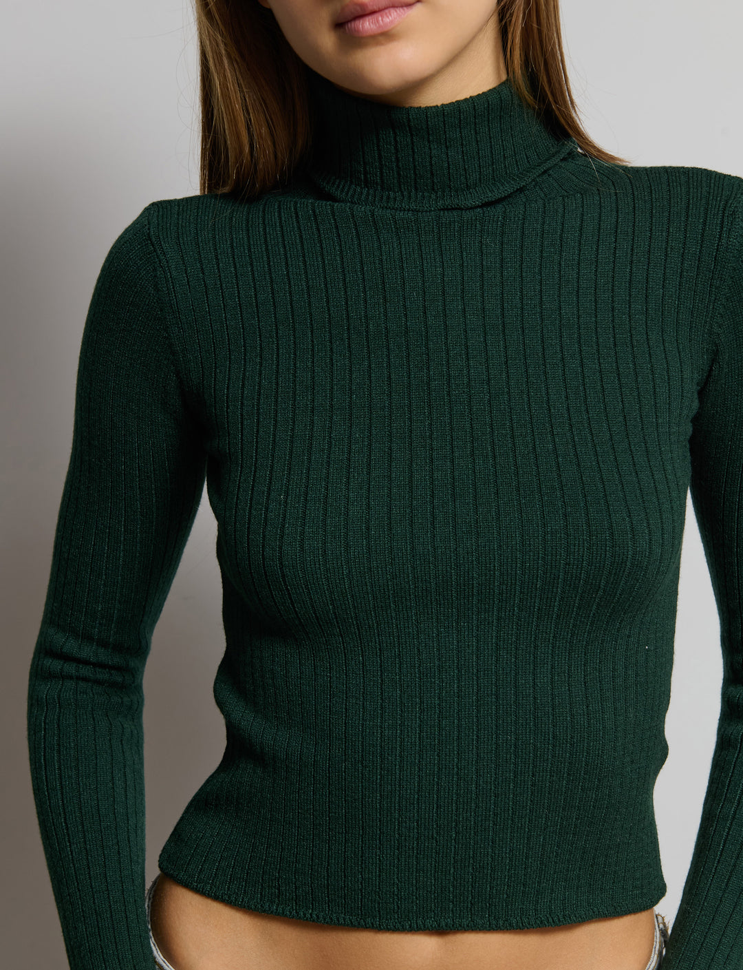 Maglioncino a collo alto in costa larga