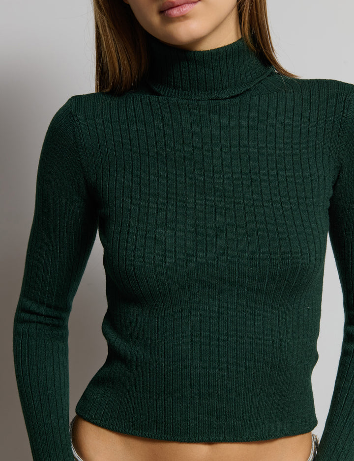 Maglioncino a collo alto in costa larga