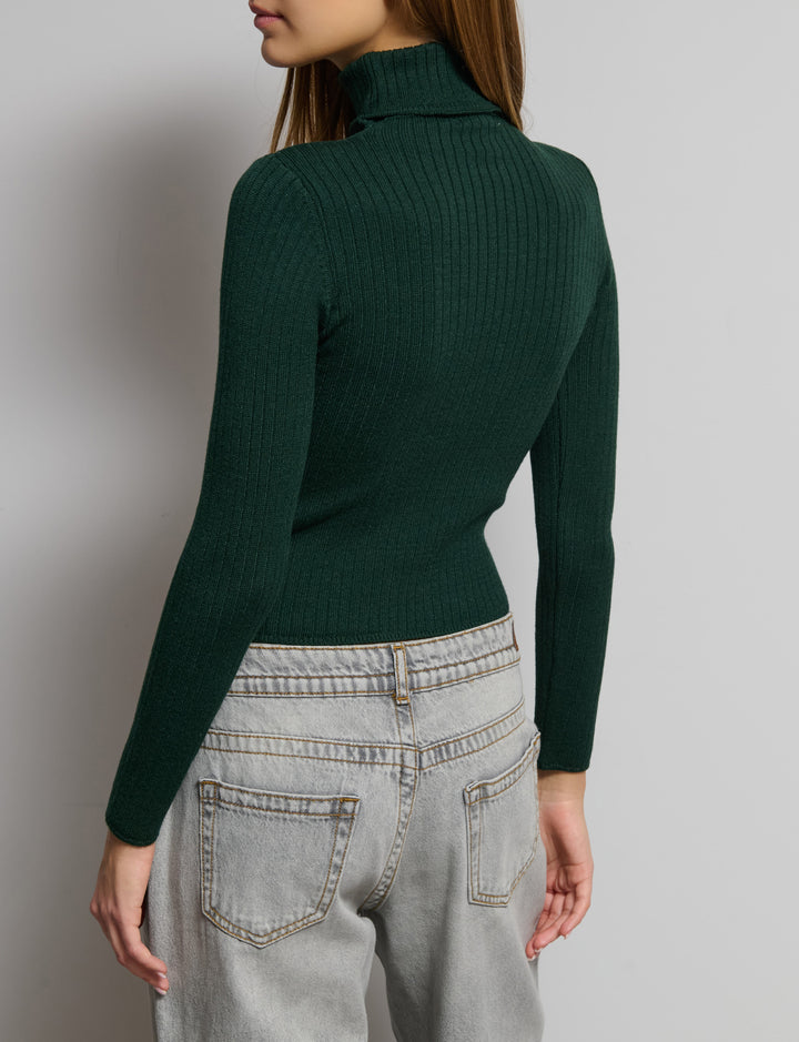 Maglioncino a collo alto in costa larga