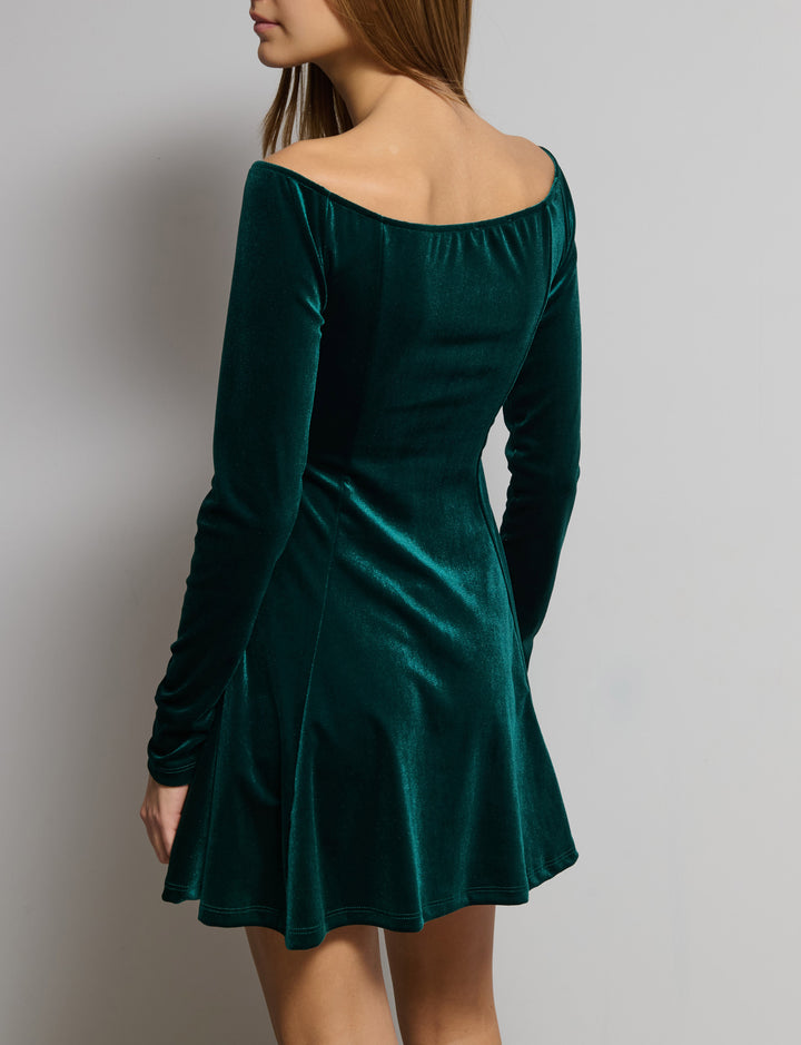 Abito offshoulder svasato in ciniglia