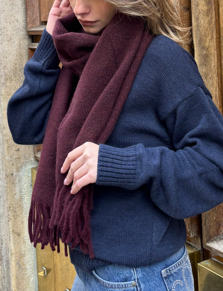 Sciarpa tinta unita con frange