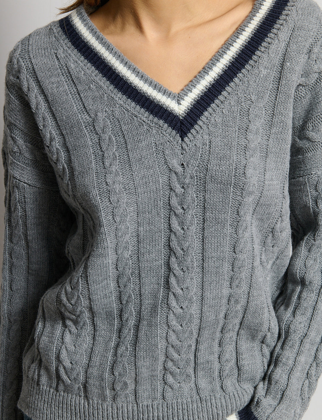 Maglione college con scollo a V