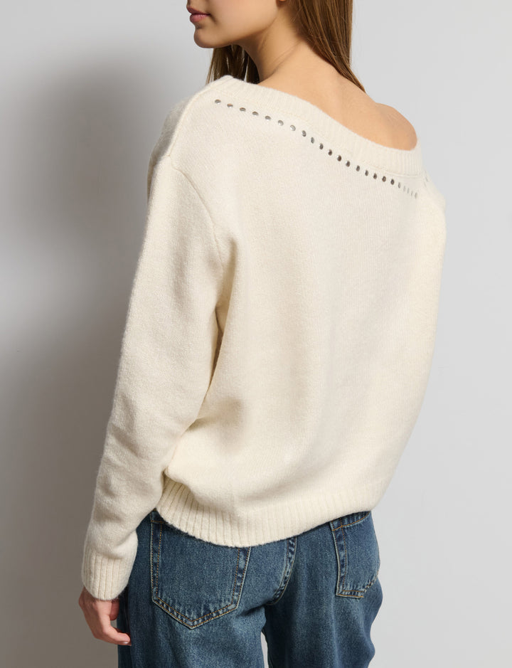 Maglione off-shoulder con borchie