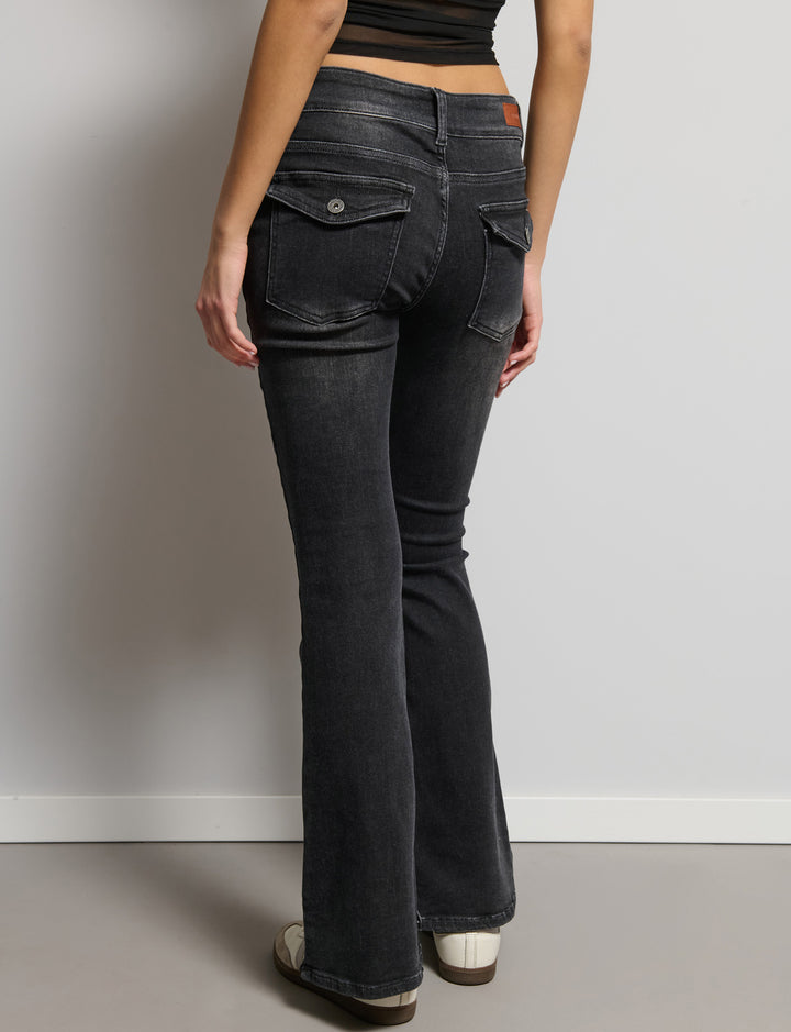 Jeans a zampa con doppio bottone