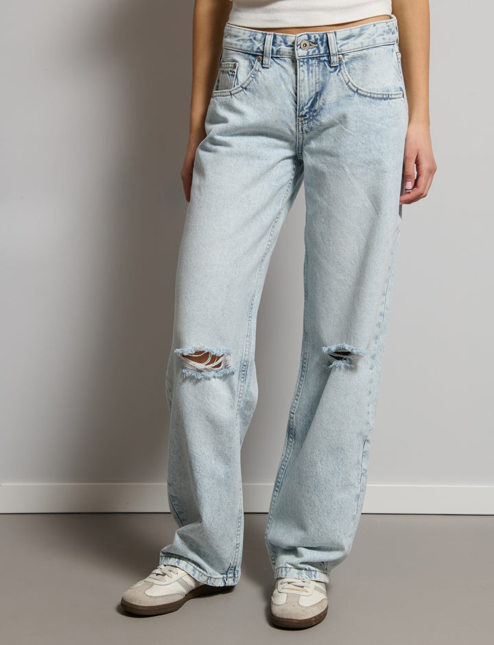 Jeans con rotture