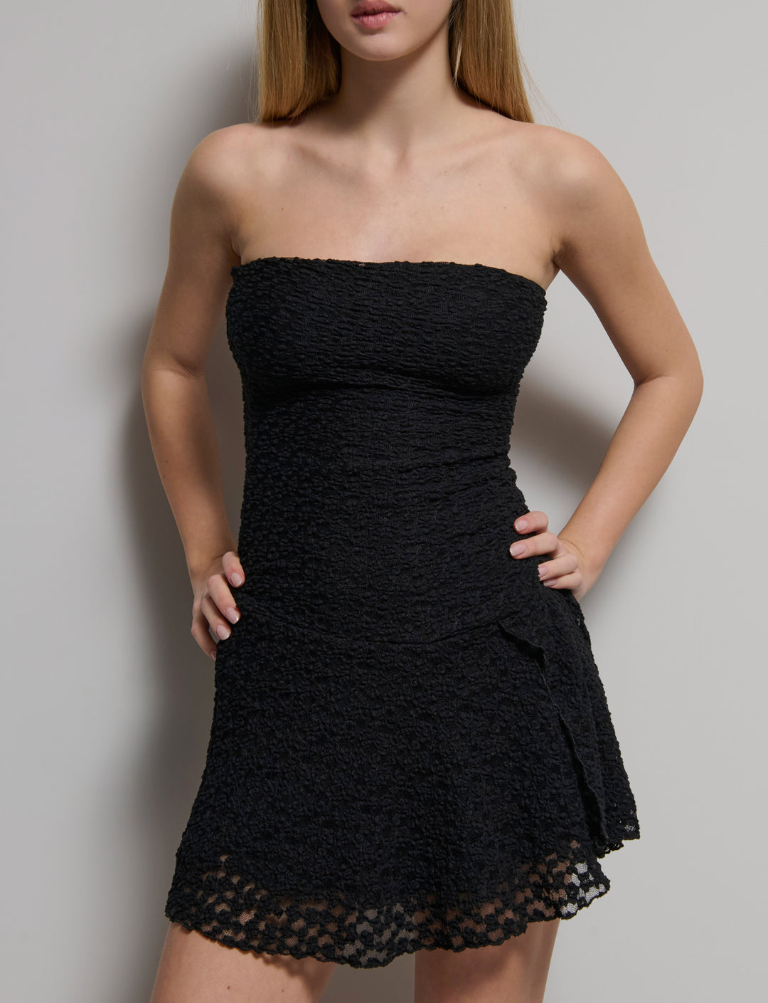 Abito a fascia in pizzo