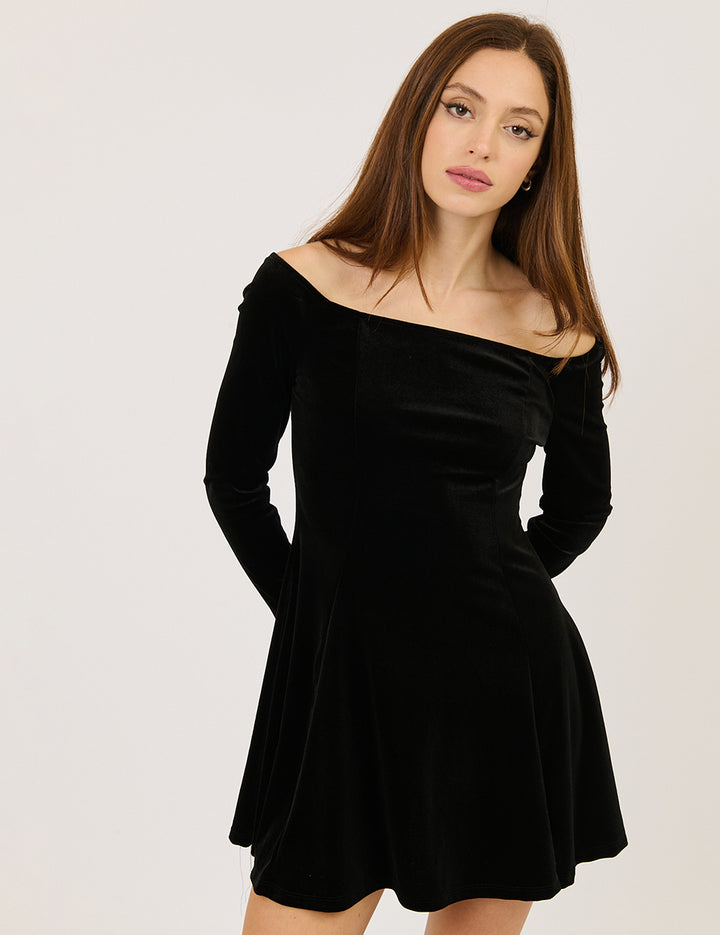 Abito offshoulder svasato in ciniglia