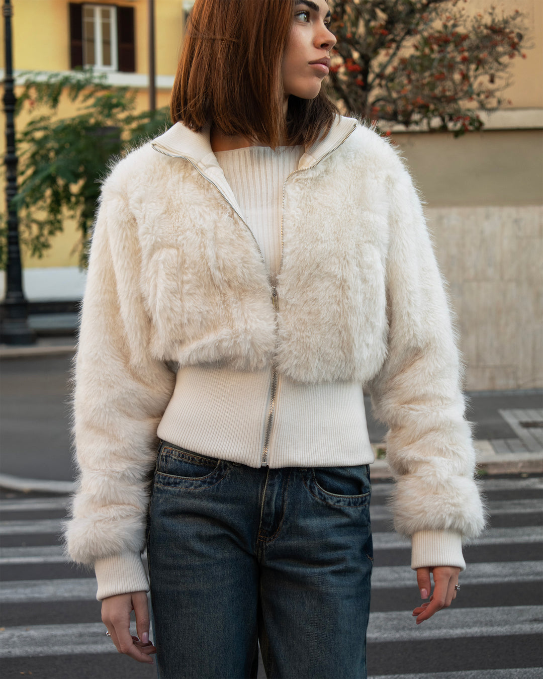 Bomber bianco in pelliccia copertina