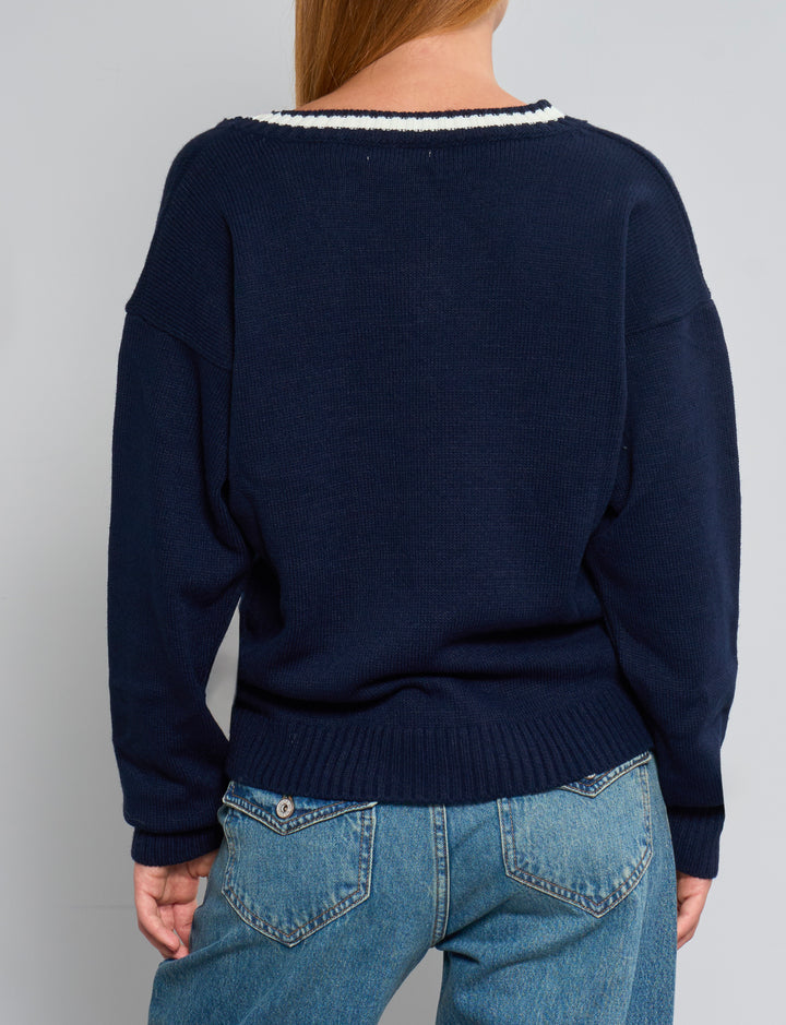 Maglione college blu navy con scritta Hamptons e numero 9 retro