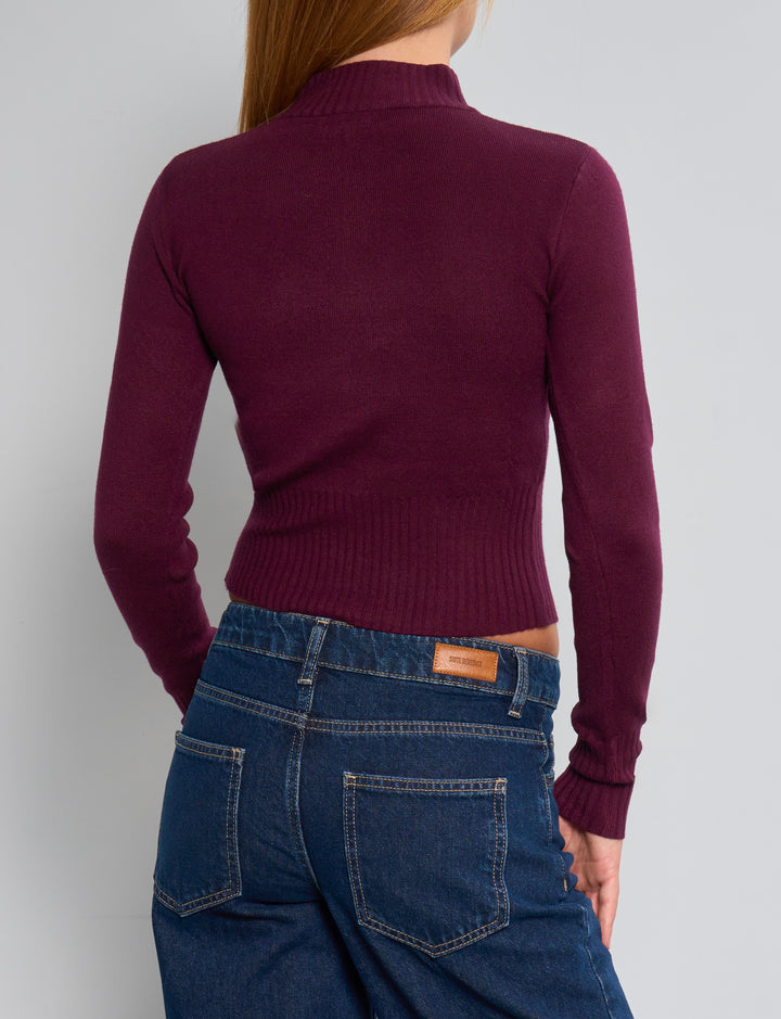 Maglione corto bordeaux con zip e collo alto retro