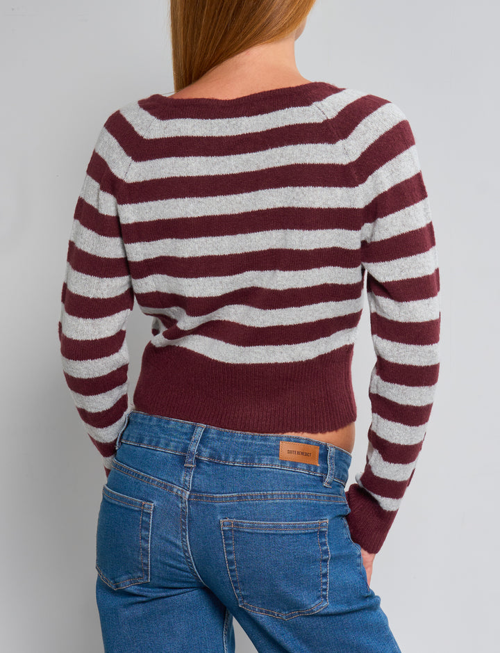 Maglione corto incrociato a righe bordeaux e grigie retro