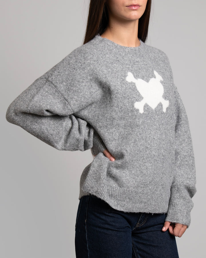 Maglione grigio con cuore teschio dettaglio