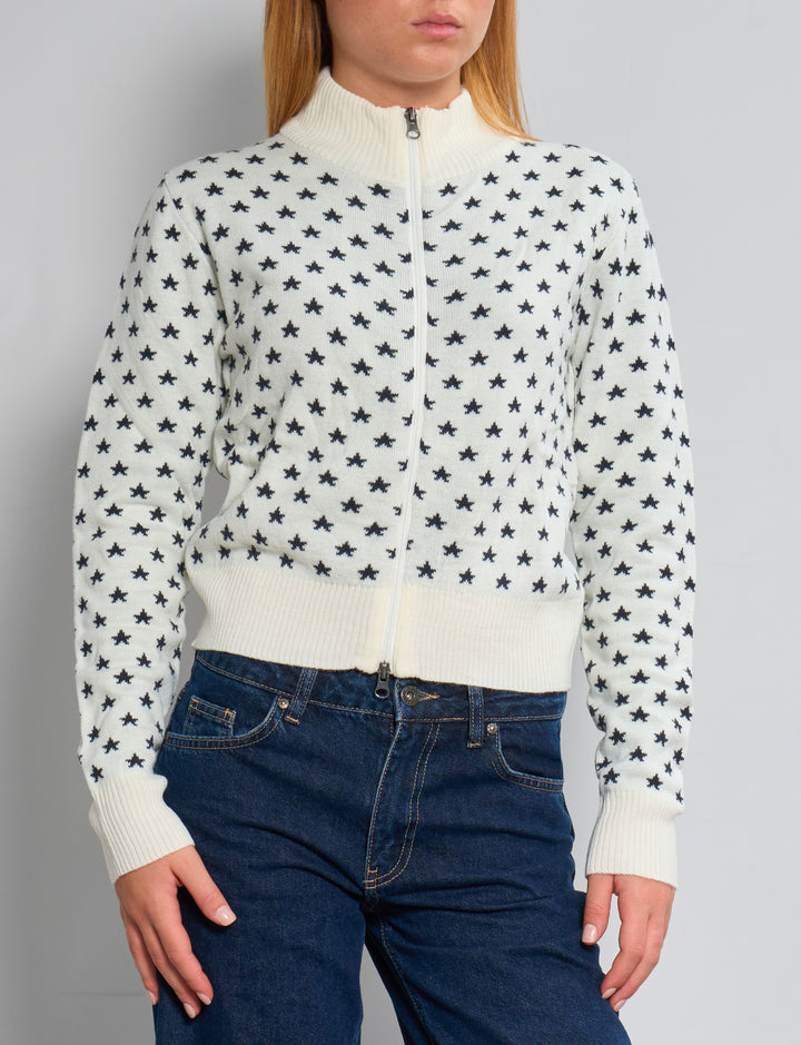 Maglione panna a collo alto con zip con motivo a stelle blu frontale