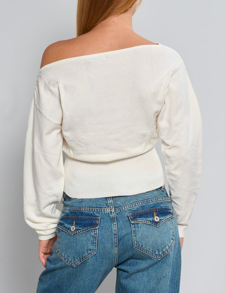 Maglione panna a maniche lunghe con scollo asimmetrico retro