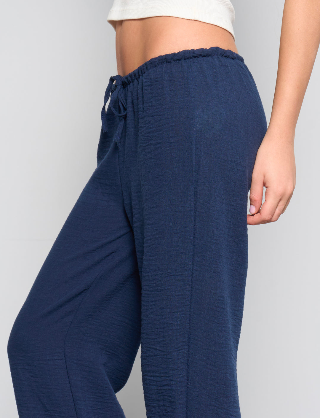 Pantalone in lino blu navy laterale