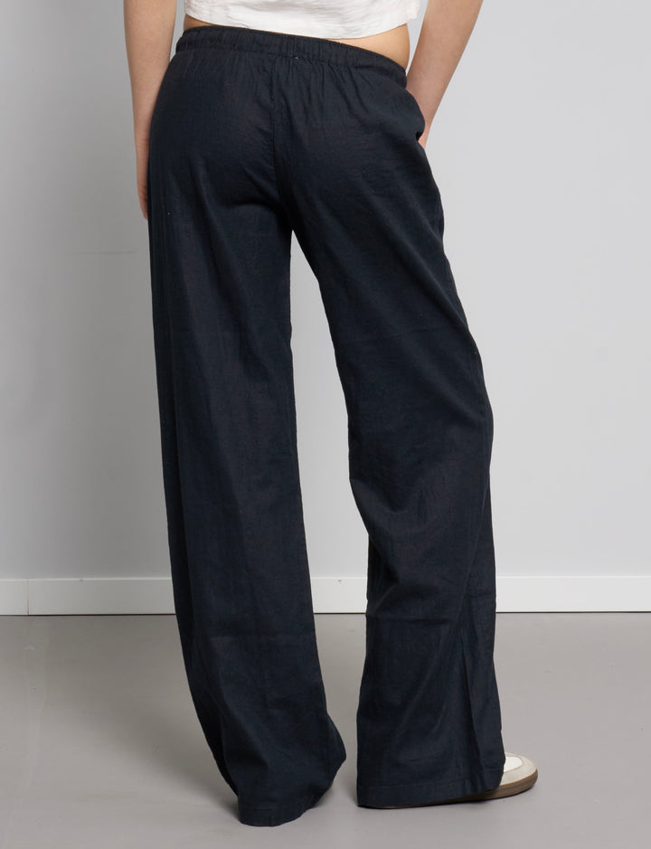 Pantalone in lino nero a gamba ampia retro
