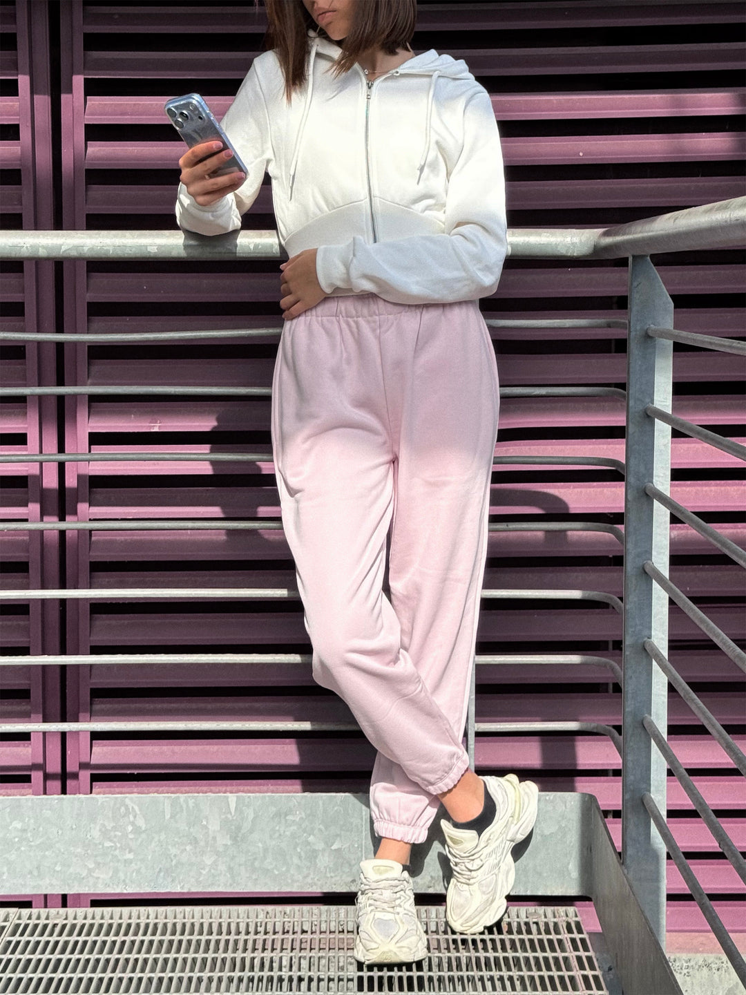 Pantalone rosa in felpa copertina