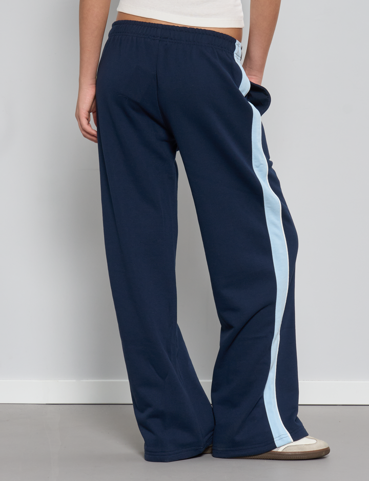 Pantalone tuta wide blu navy con banda celeste retro