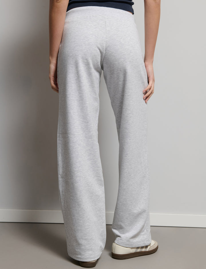 Pantalone tuta grigio con numero 96