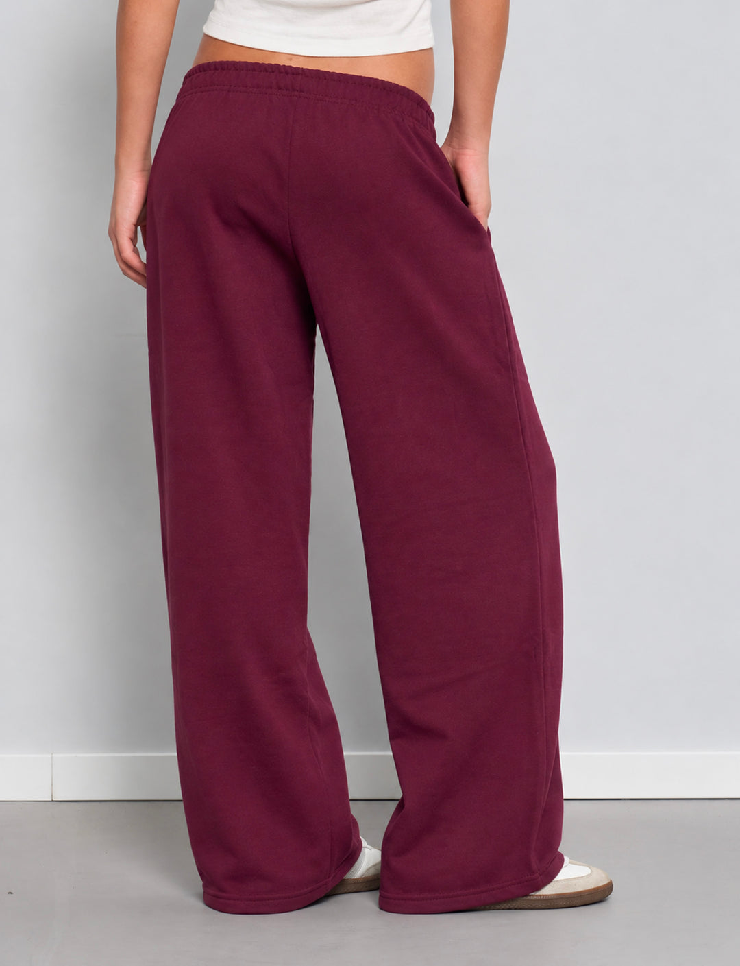 Pantaloni tuta wide leg bordeaux in felpa retro