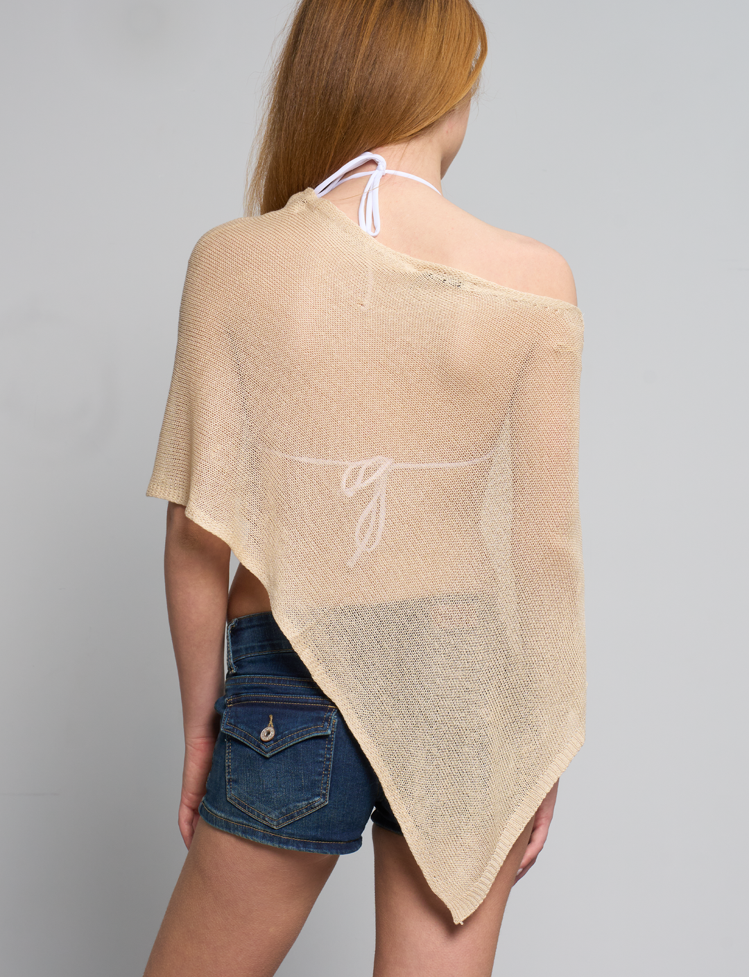 Poncho beige in maglia leggera retro