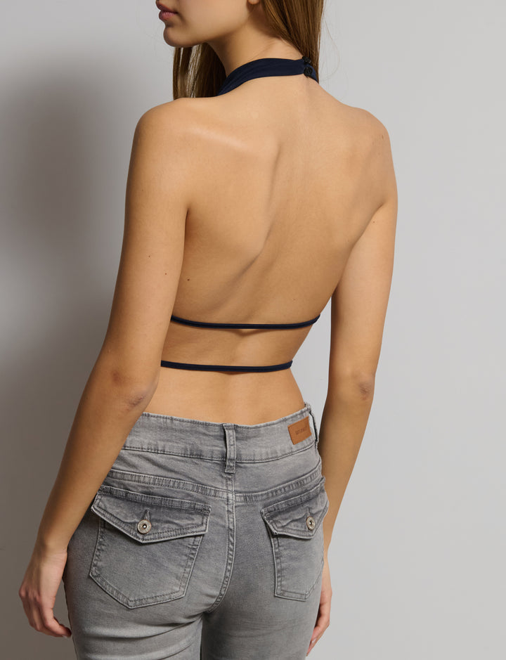 Top scollo cappuccio con schiena scoperta