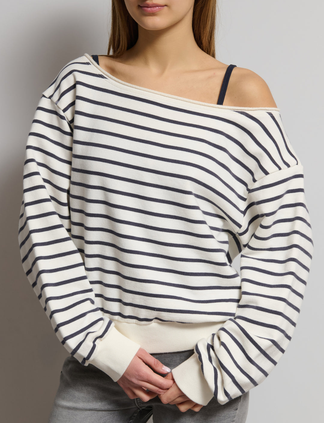 Felpa offshoulder righe