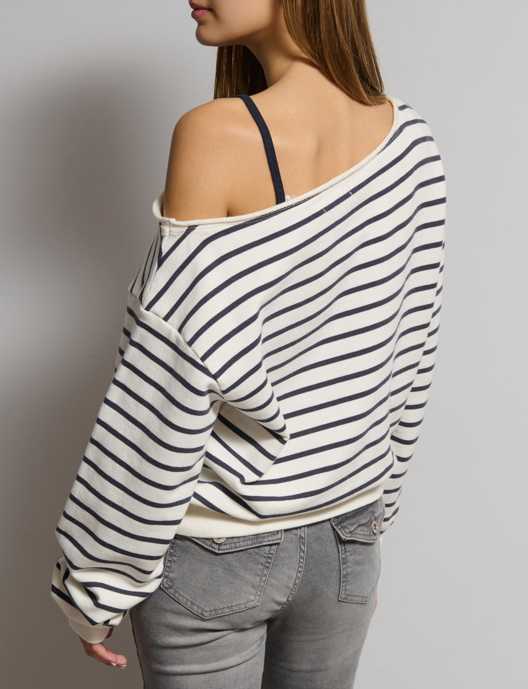 Felpa offshoulder righe