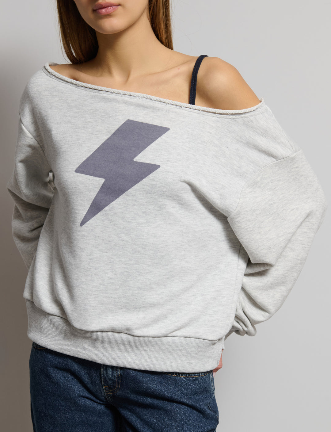 Felpa offshoulder con stampa