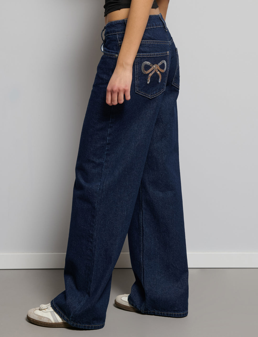 Jeans dritto fiocchi paillettes