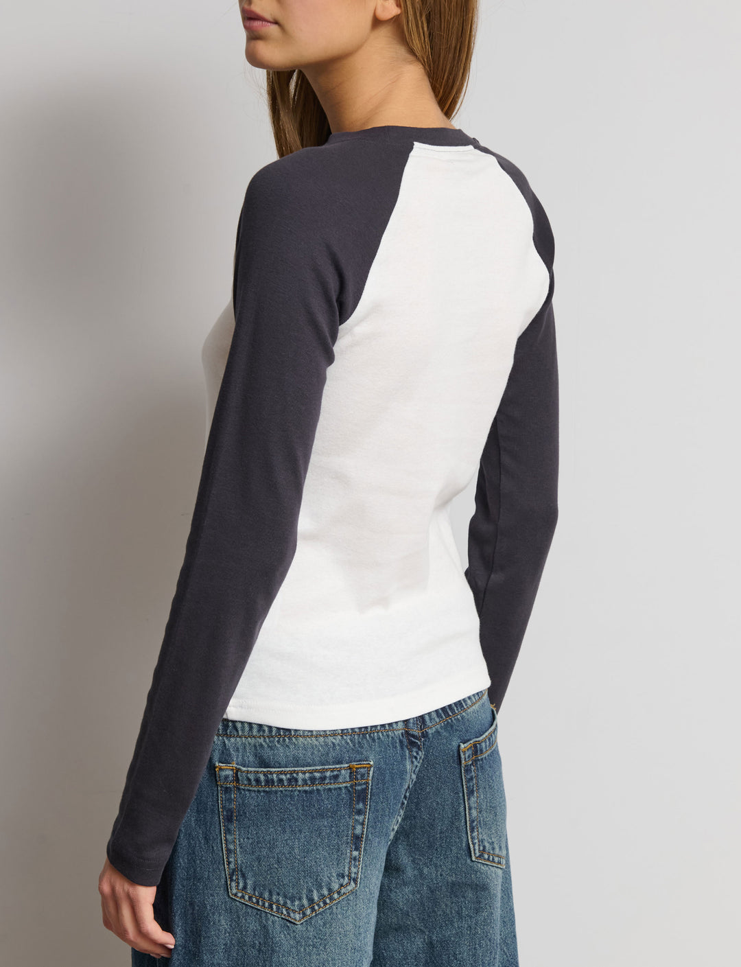 T-shirt stampata raglan