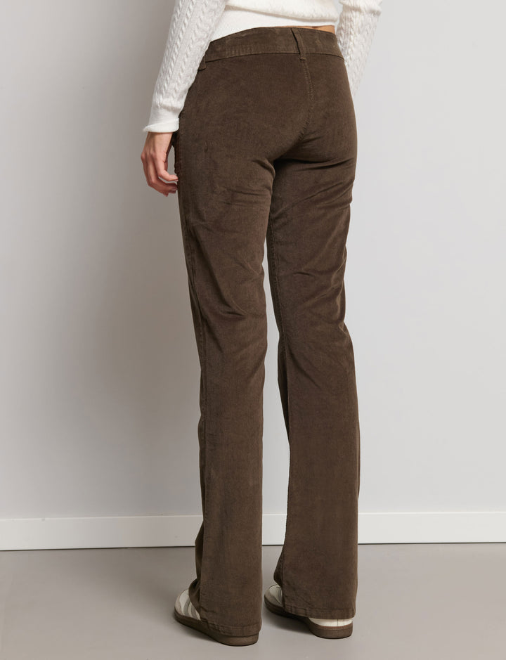 Pantalore flare in velluto