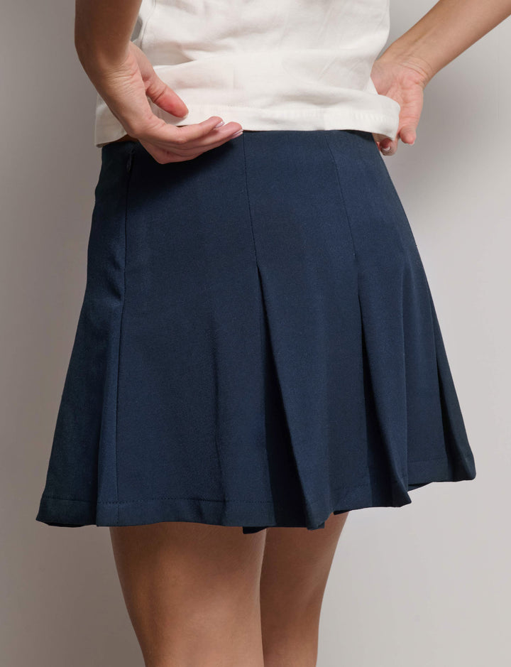 Skort con gonna svasata