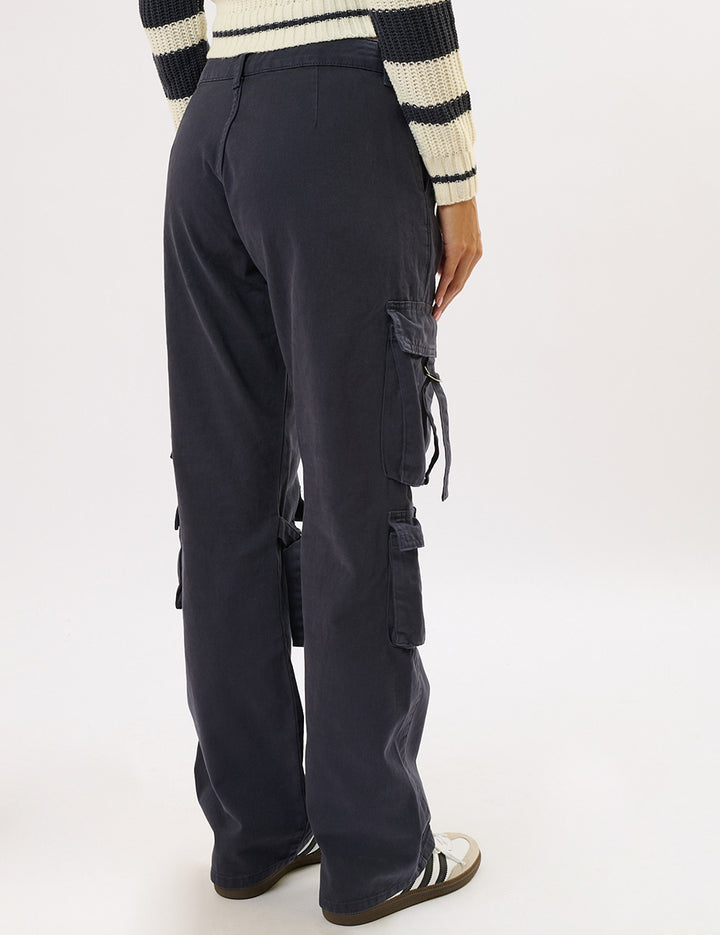 pantalones cargo