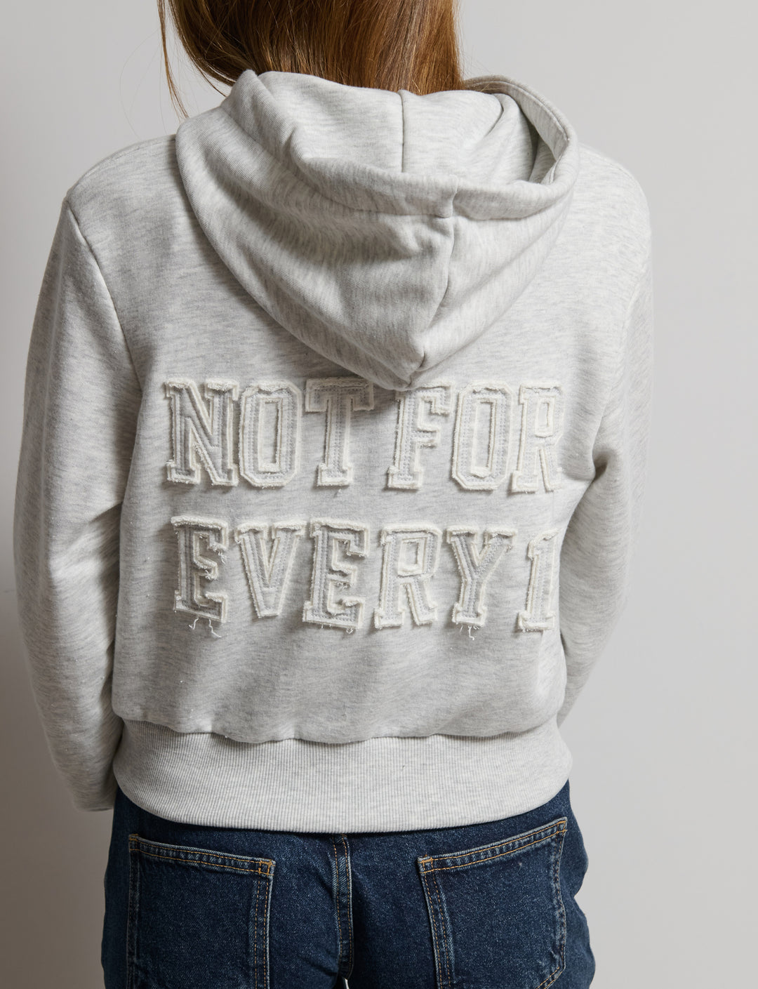 Felpa scritta applicata