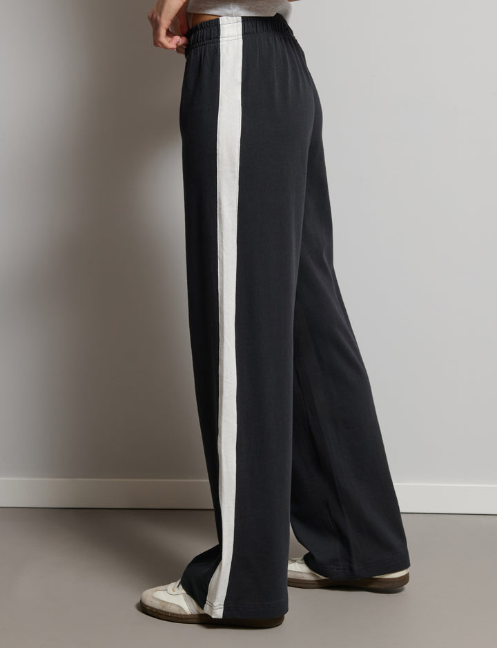 Pantalone tuta wide blu notte con banda bianca