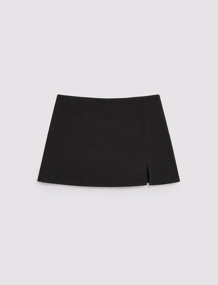 Skort nera in jersey still life