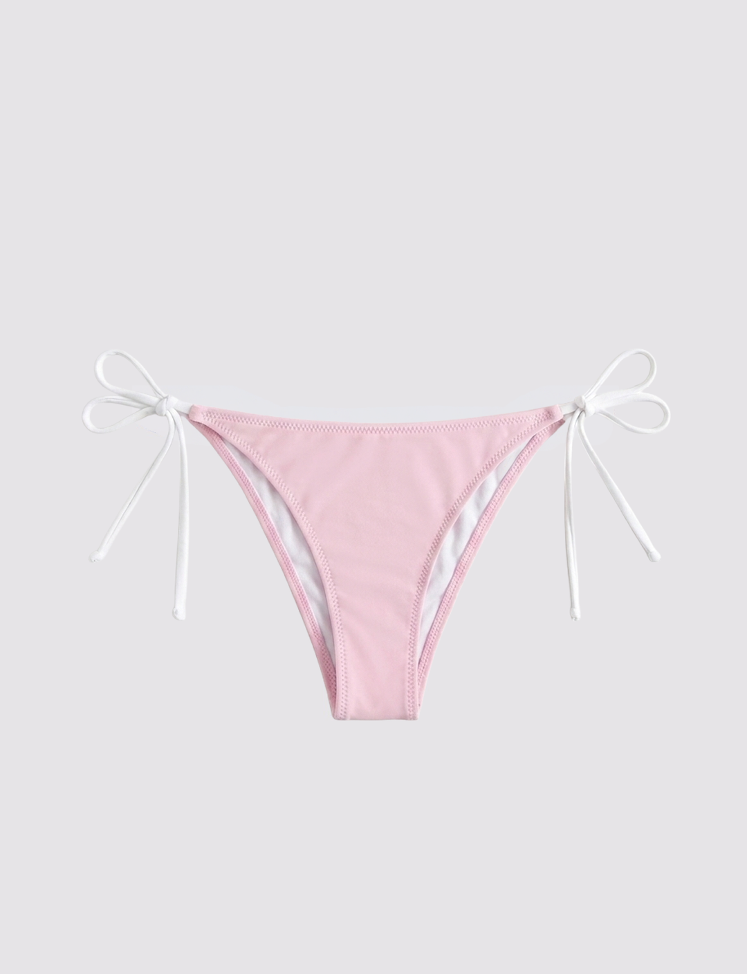 Slip bikini rosa con arricciatura frontale