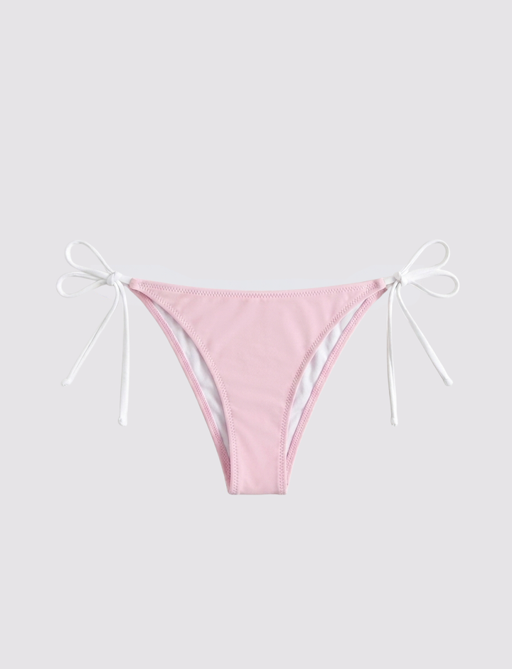 Slip bikini rosa con arricciatura frontale