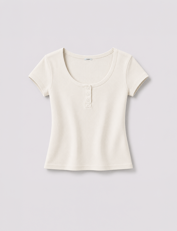 T-shirt bianca con bottoni still life