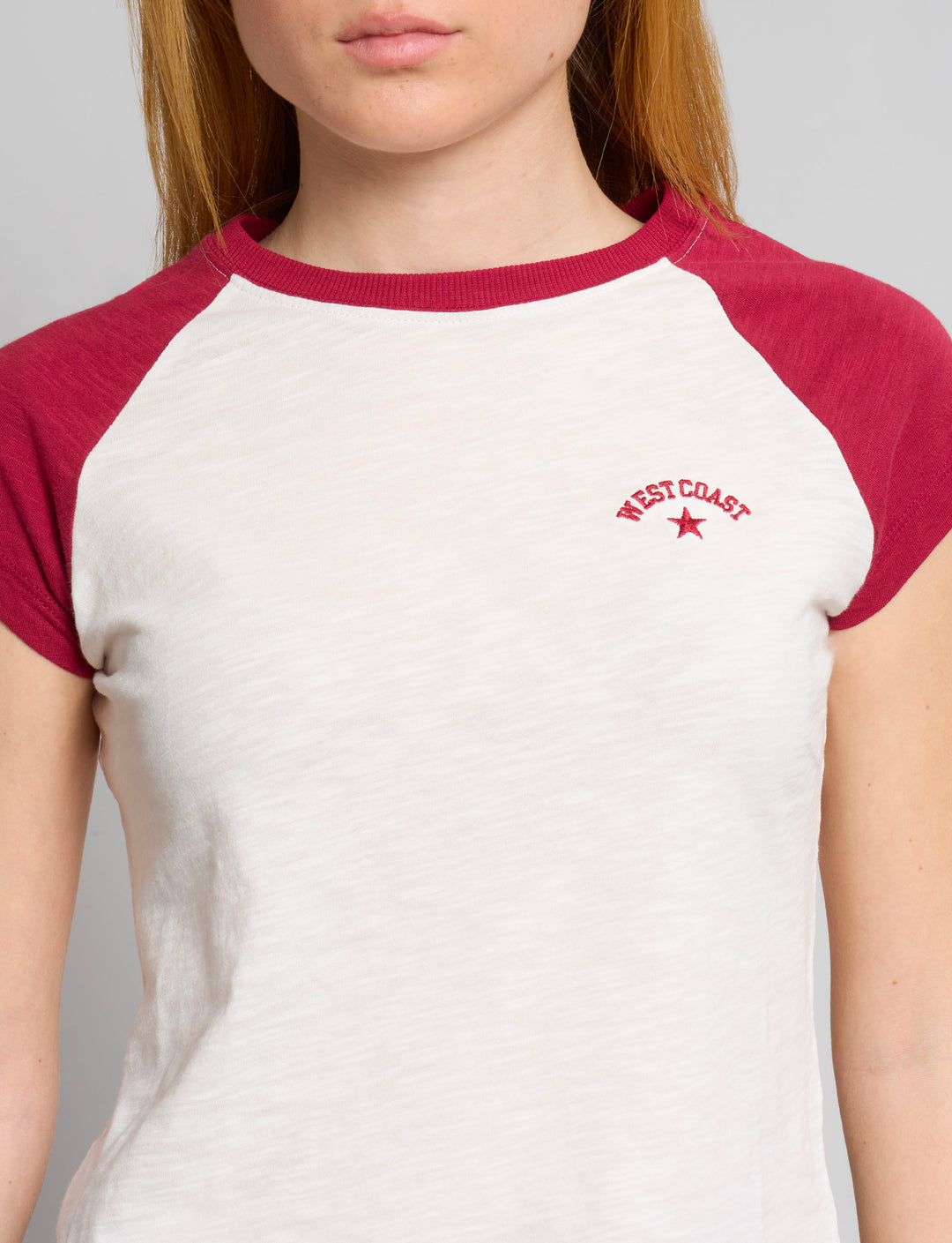 T-shirt bicolor "West Coast" dettaglio