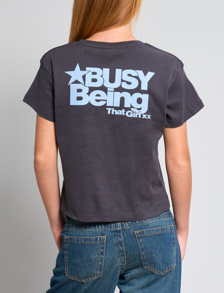 T-shirt blu notte boxy con stampa azzurra "Busy" retro
